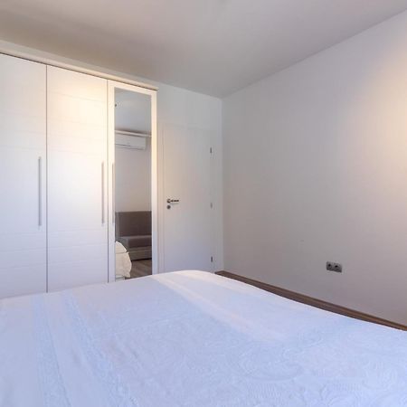 Apartments With A Parking Space Ivan Dolac, Hvar - 15784 Bilik gambar